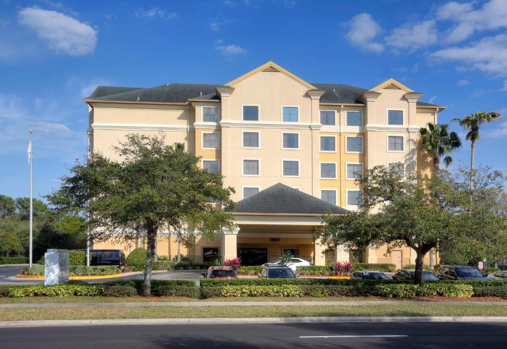 staySky Suites I-Drive Orlando Near Universal